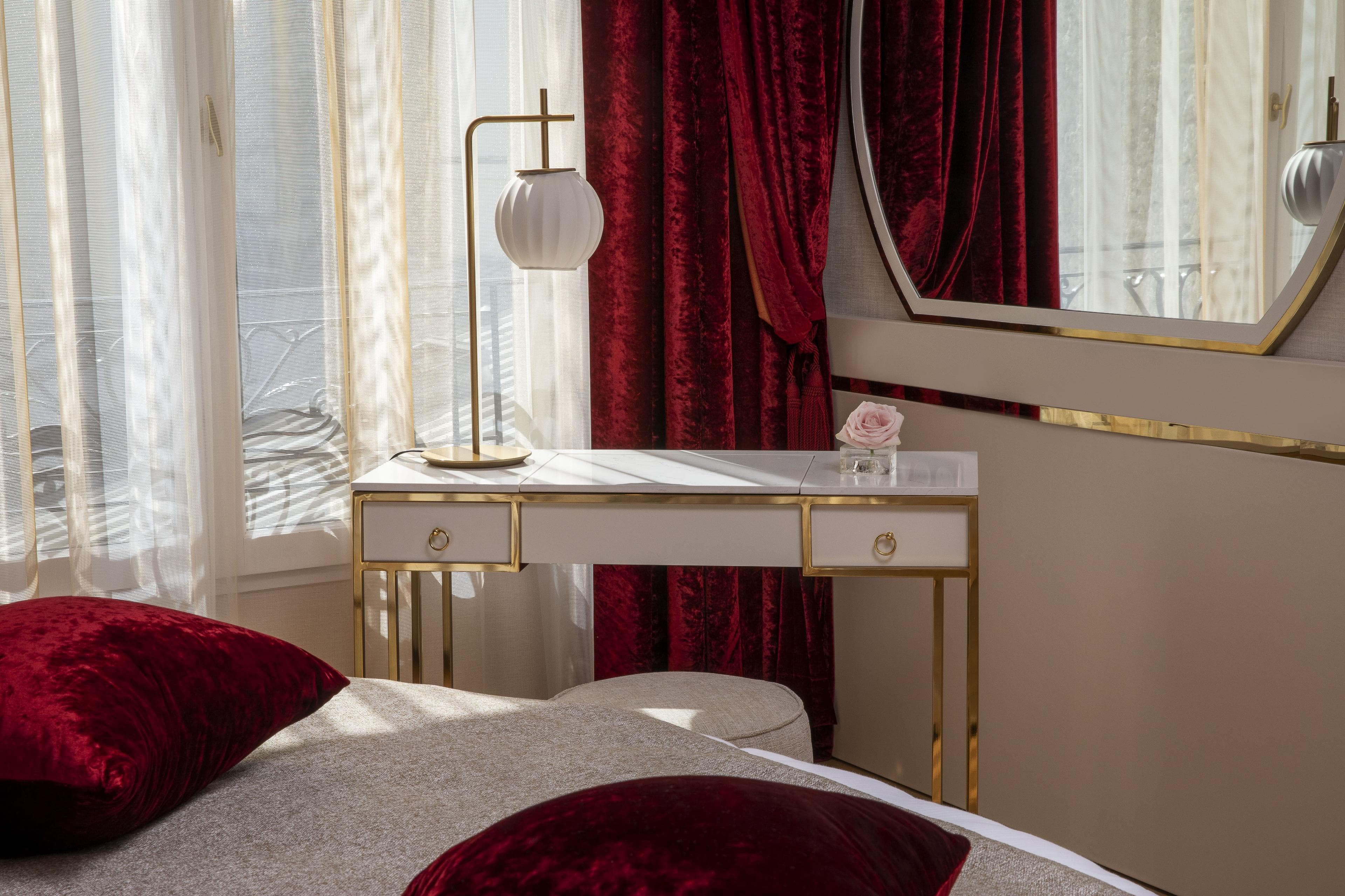 Paris j'Adore Hotel & Spa