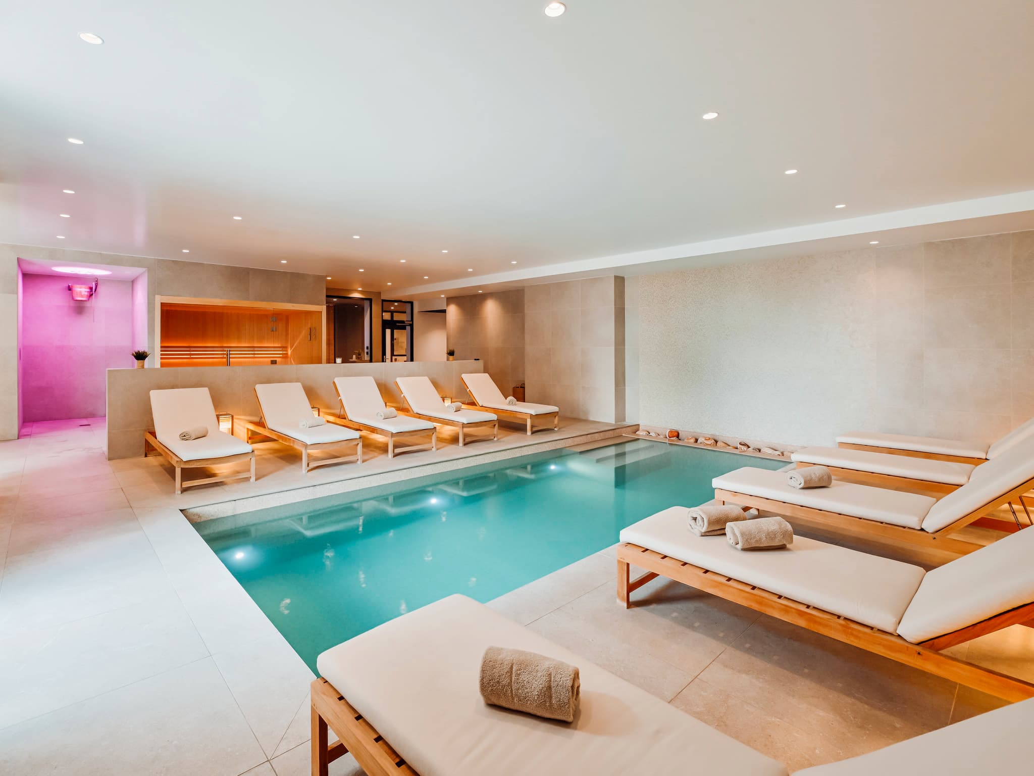 Mercure Avignon TGV Hotel & Spa