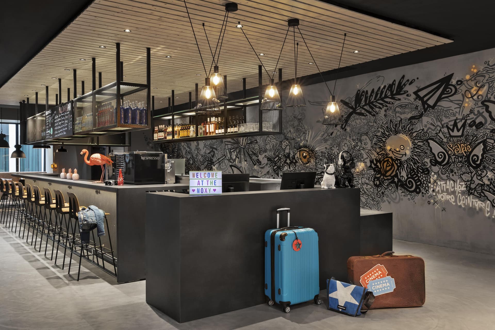 Moxy Lyon Airport