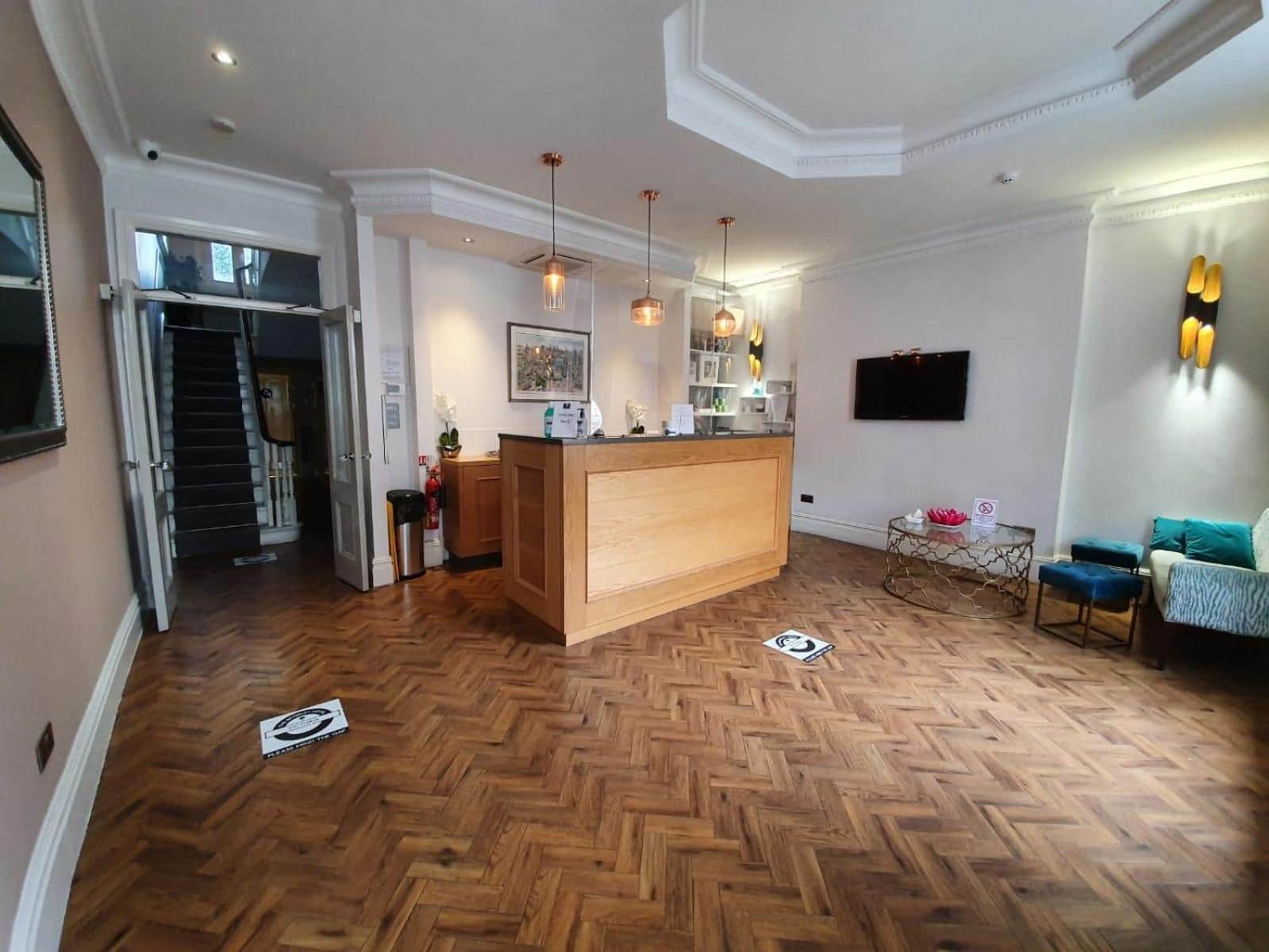 The Beverley Hotel London - Victoria