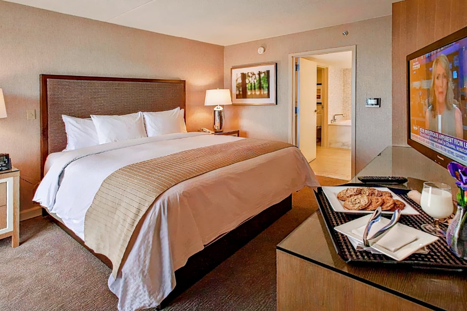 DoubleTree by Hilton Pittsburgh-Green Tree