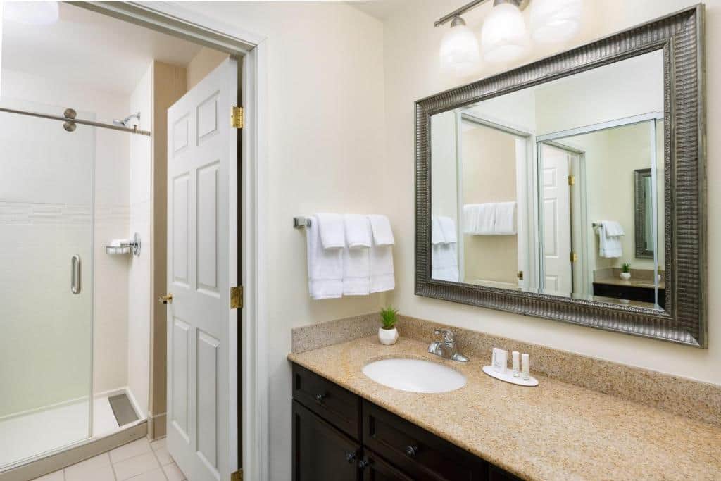 Residence Inn by Marriott Des Moines West at Jordan Creek Town Center