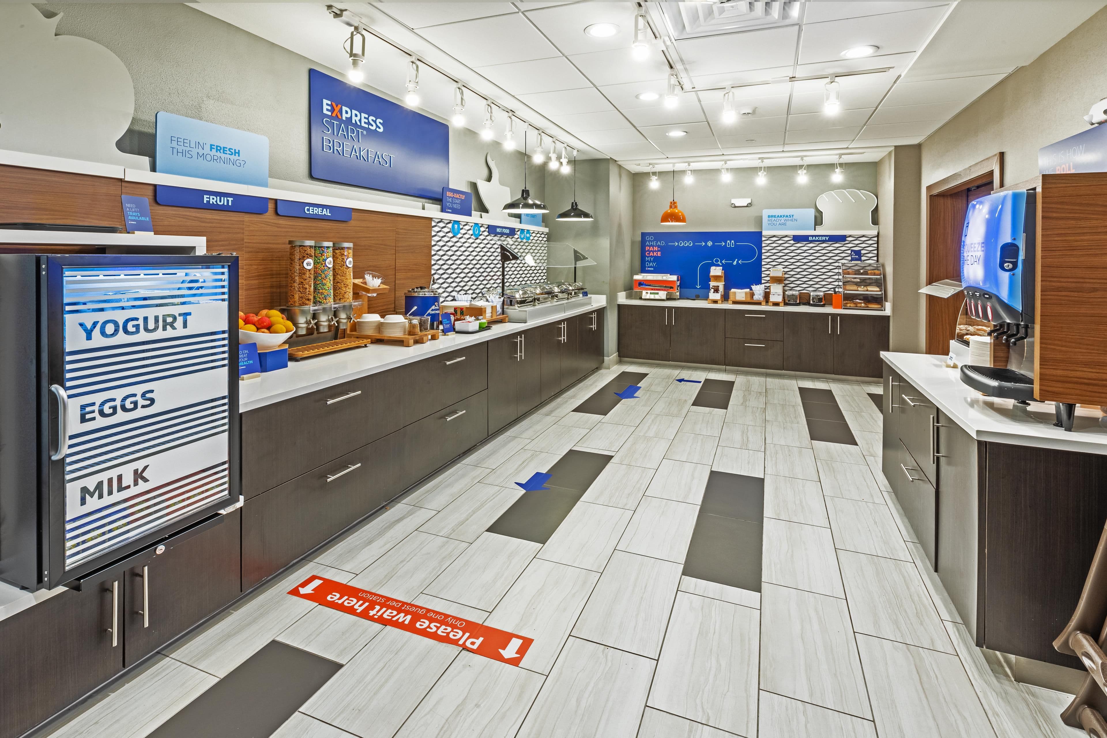 Holiday Inn Express & Suites - Stafford NW - Sugarland, an IHG Hotel