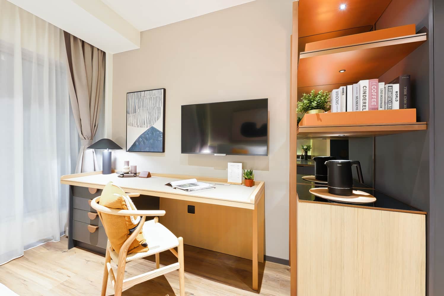 Dash Living on Prat