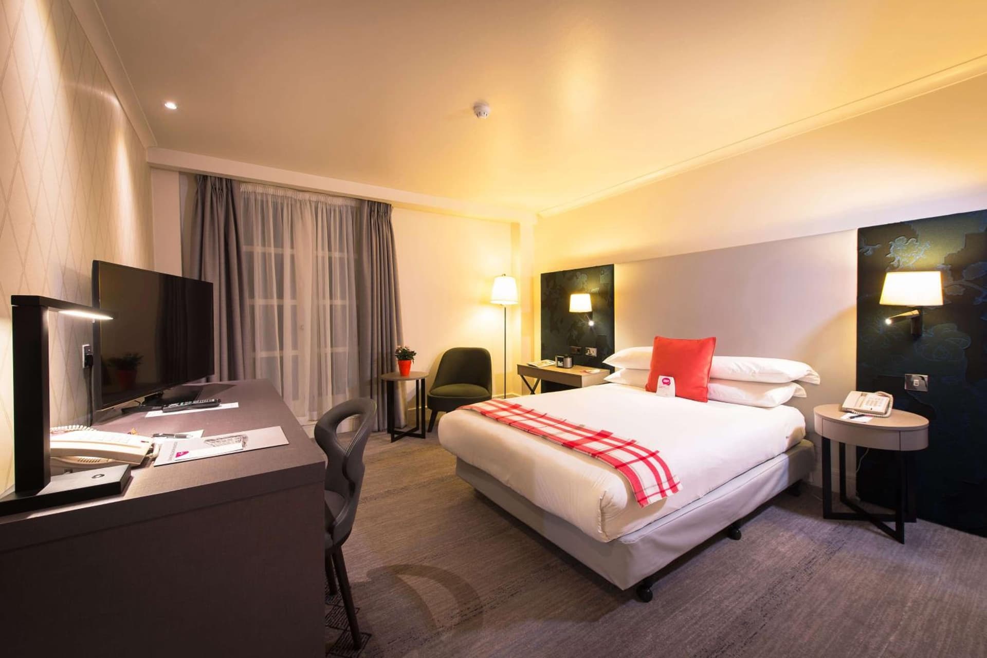 DoubleTree by Hilton London Kensington