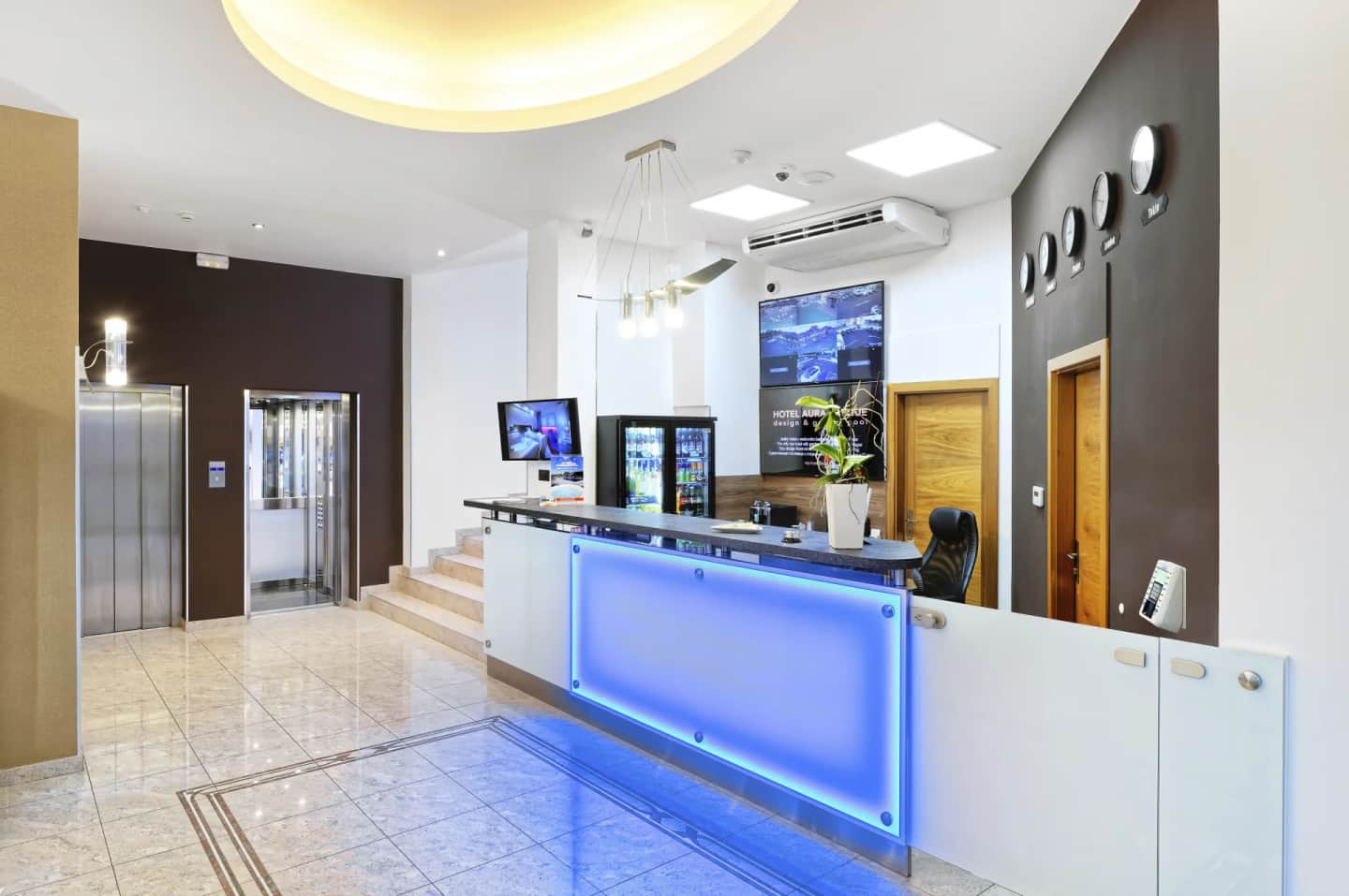 Hotel Aura Design & Garden Pool