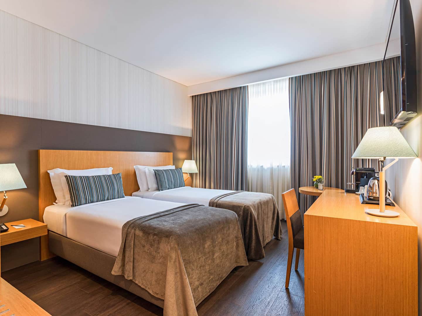 Mercure Lisboa Almada