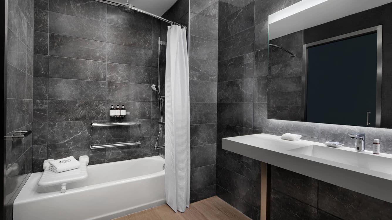 AC Hotel by Marriott Orlando Downtown