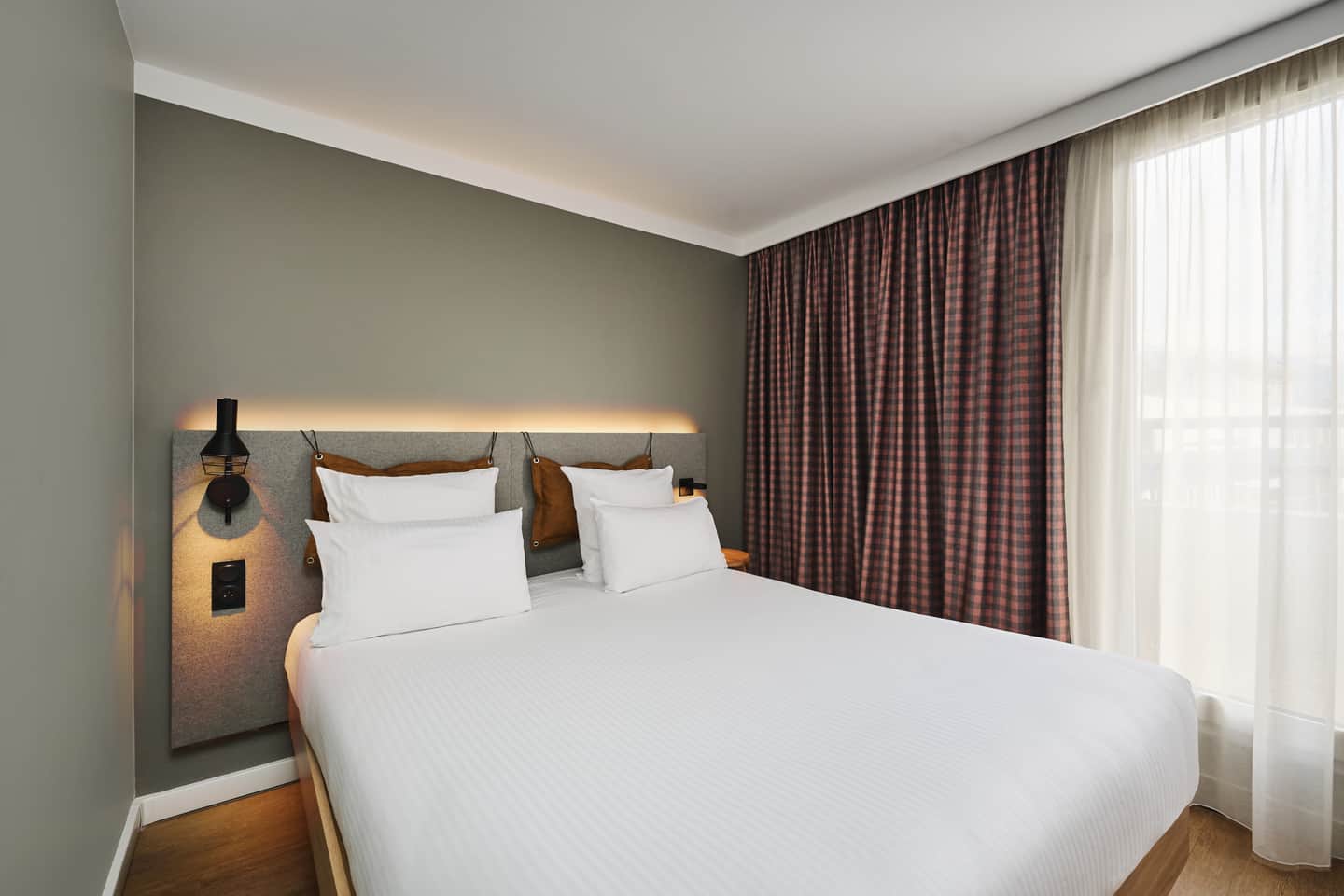 Moxy Annecy