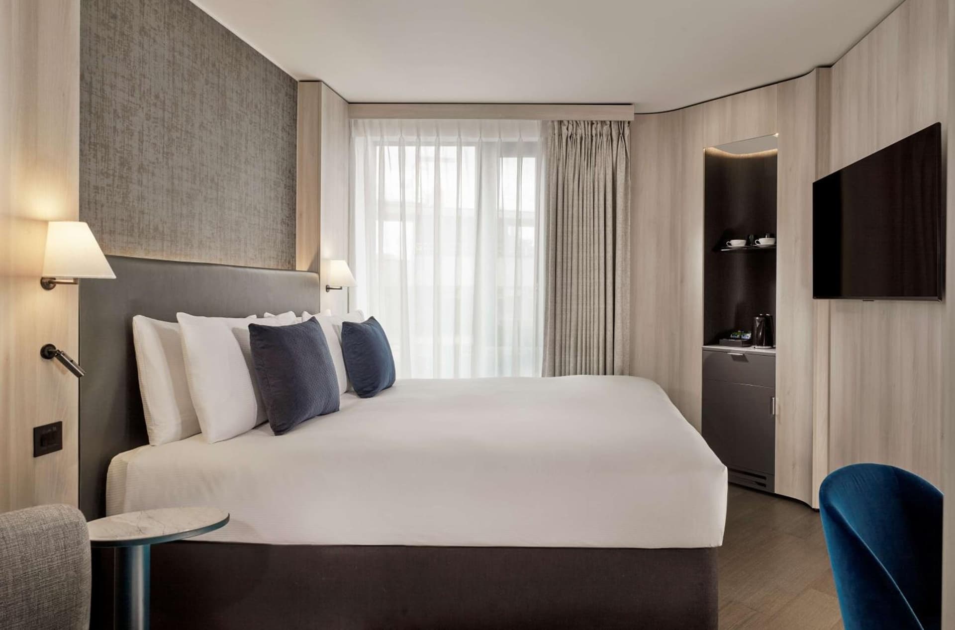 The Westminster London Curio Collection by Hilton