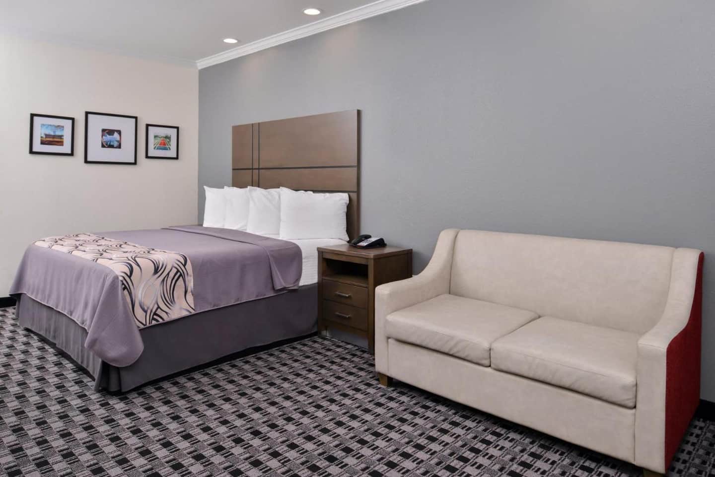 Crystal Inn & Suites IAH Humble