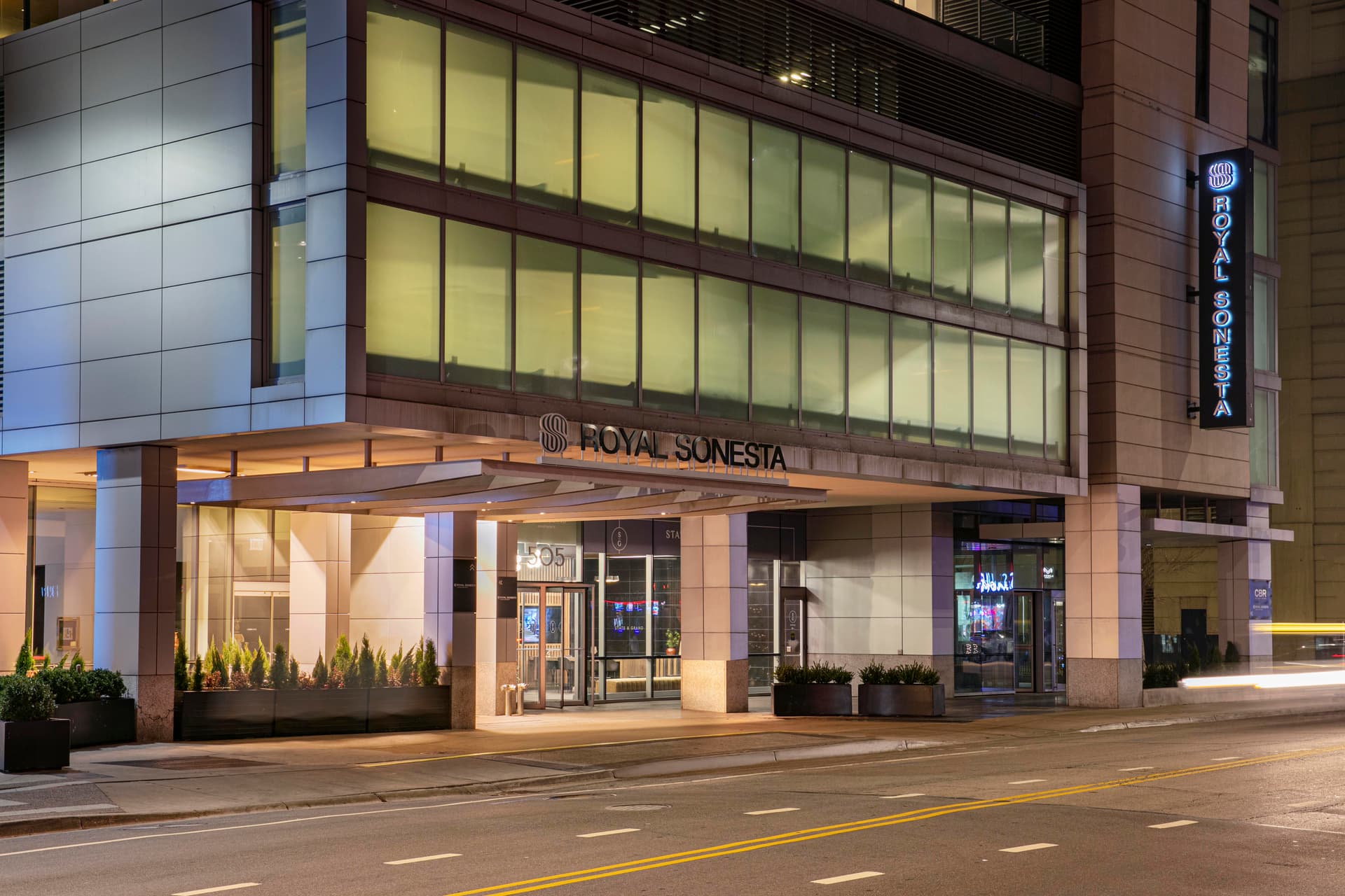 Hotel 505 River North