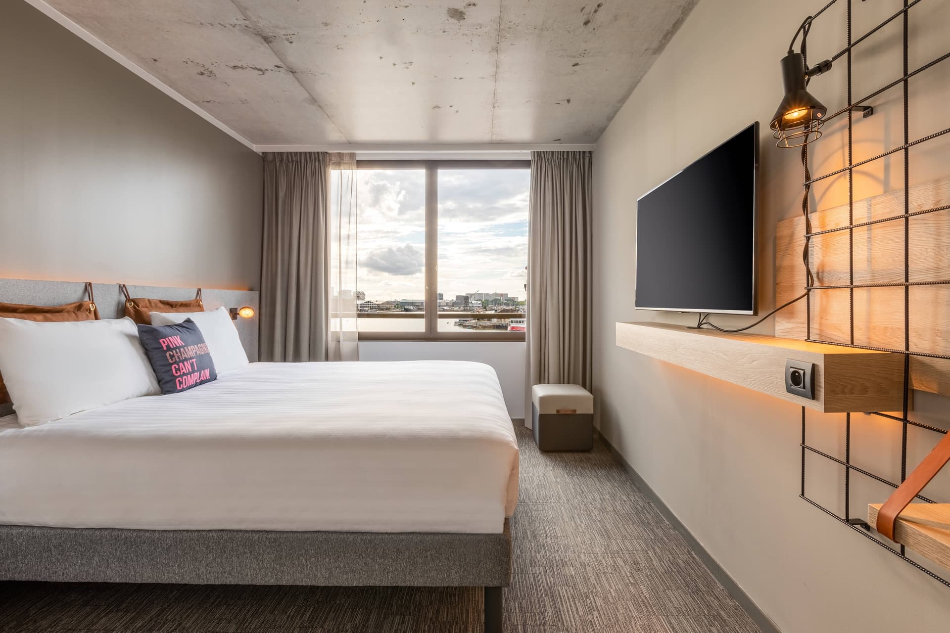 Moxy Bordeaux