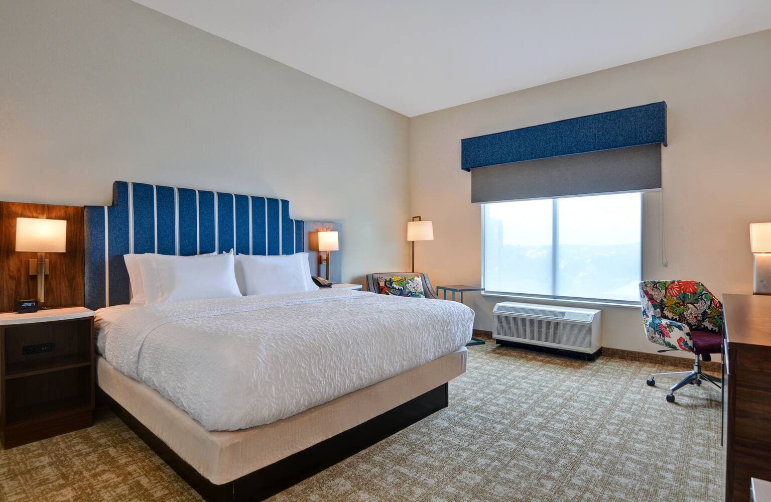 Hampton Inn & Suites Nashville Downtown Capitol View