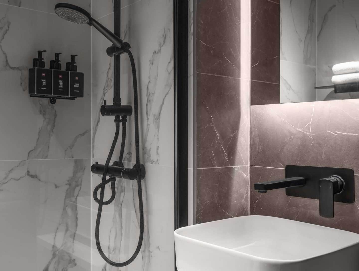 Radisson RED London Gatwick Airport