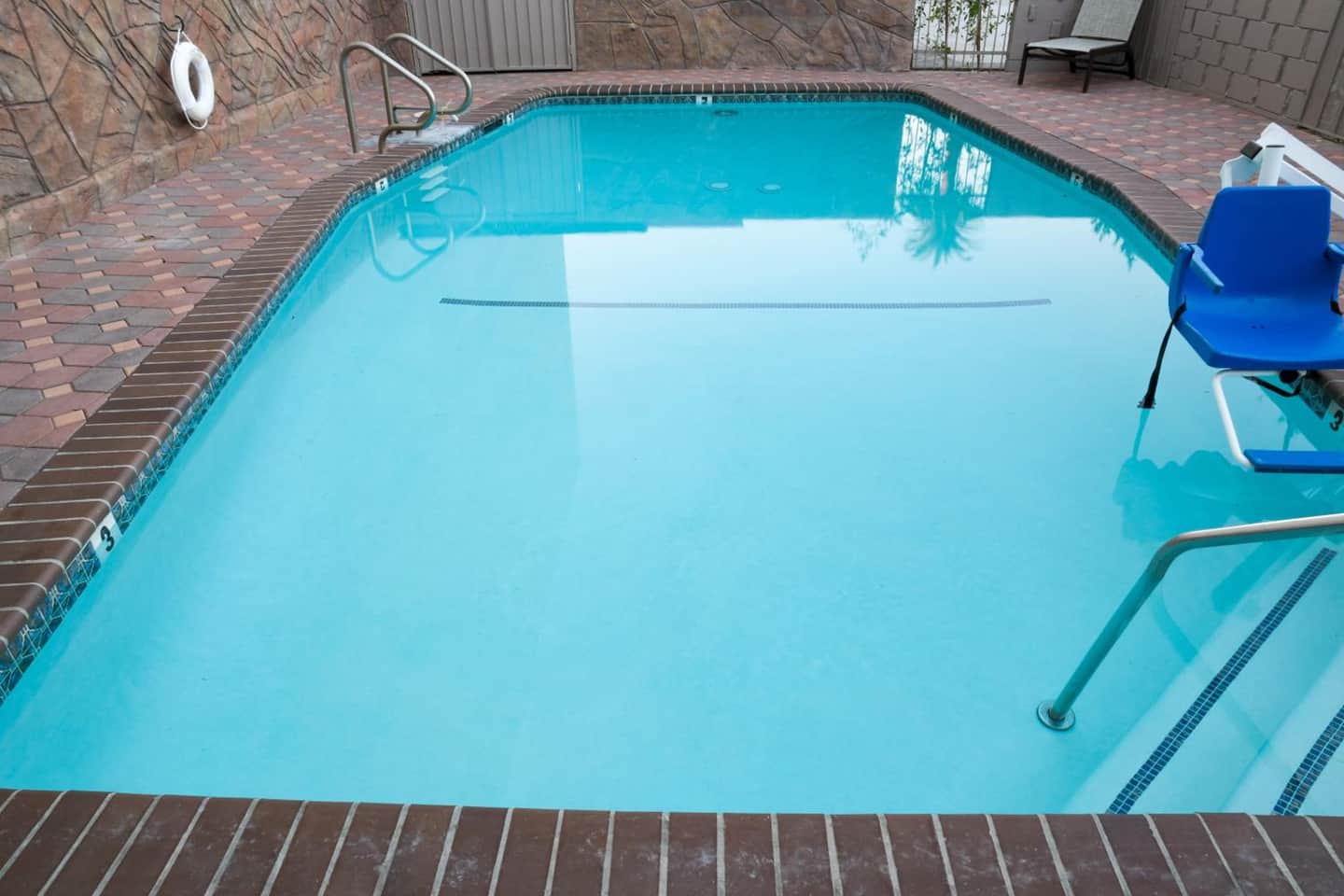 Hotel Xilo Glendale