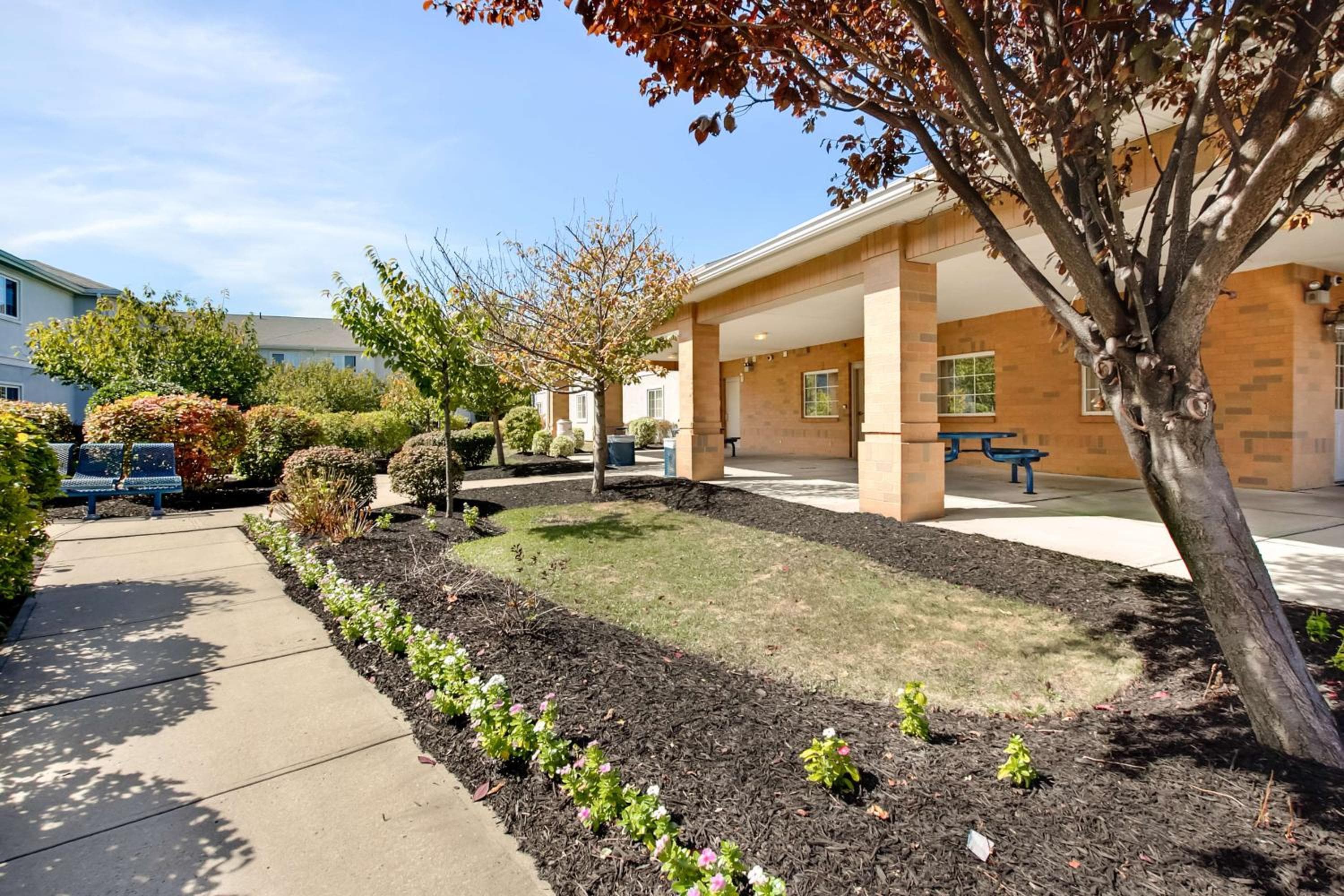 Studio 6-East Brunswick, NJ - NYC Area