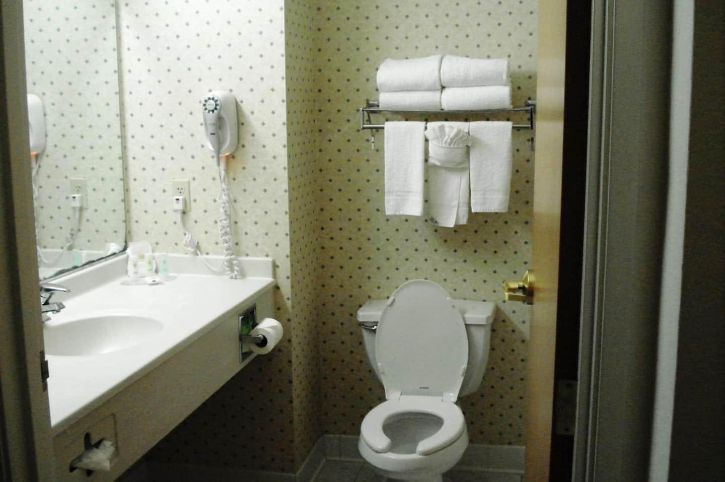 Comfort Inn & Suites Geneva - West Chicago