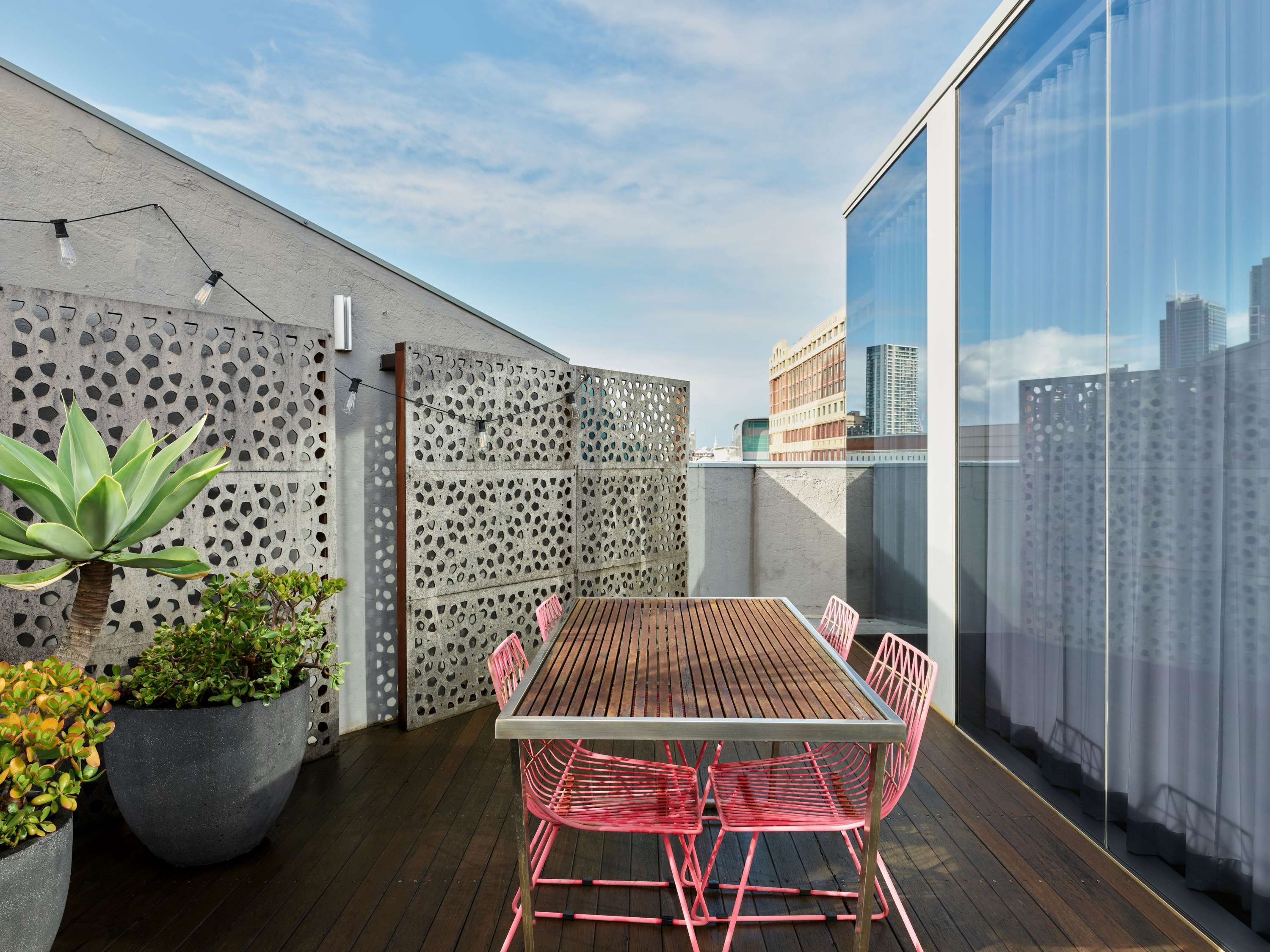 Hotel Woolstore 1888, Sydney - Handwritten Collection