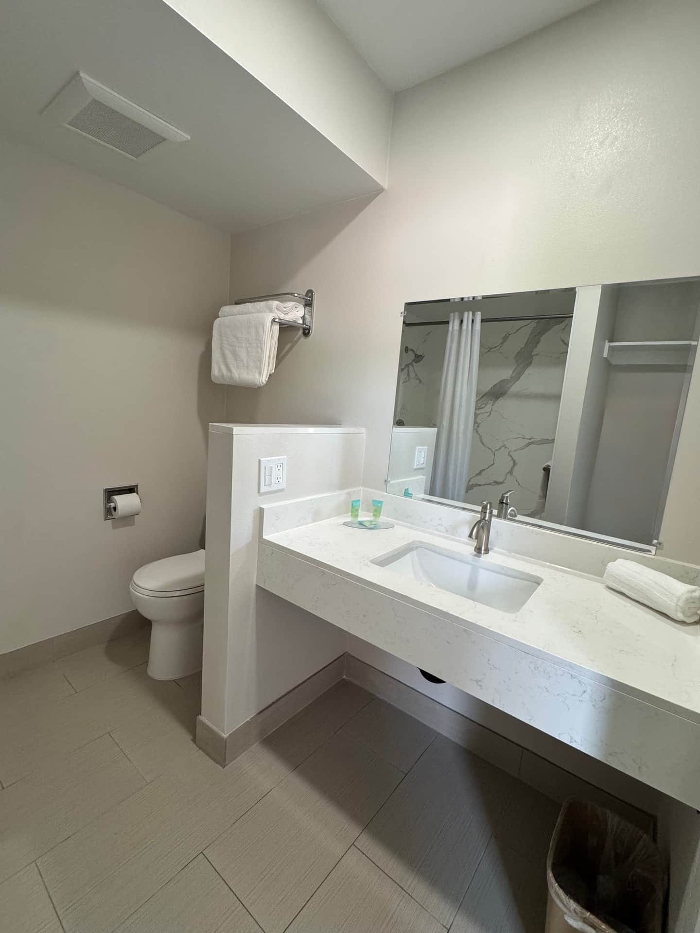 Economy Inn Fresno