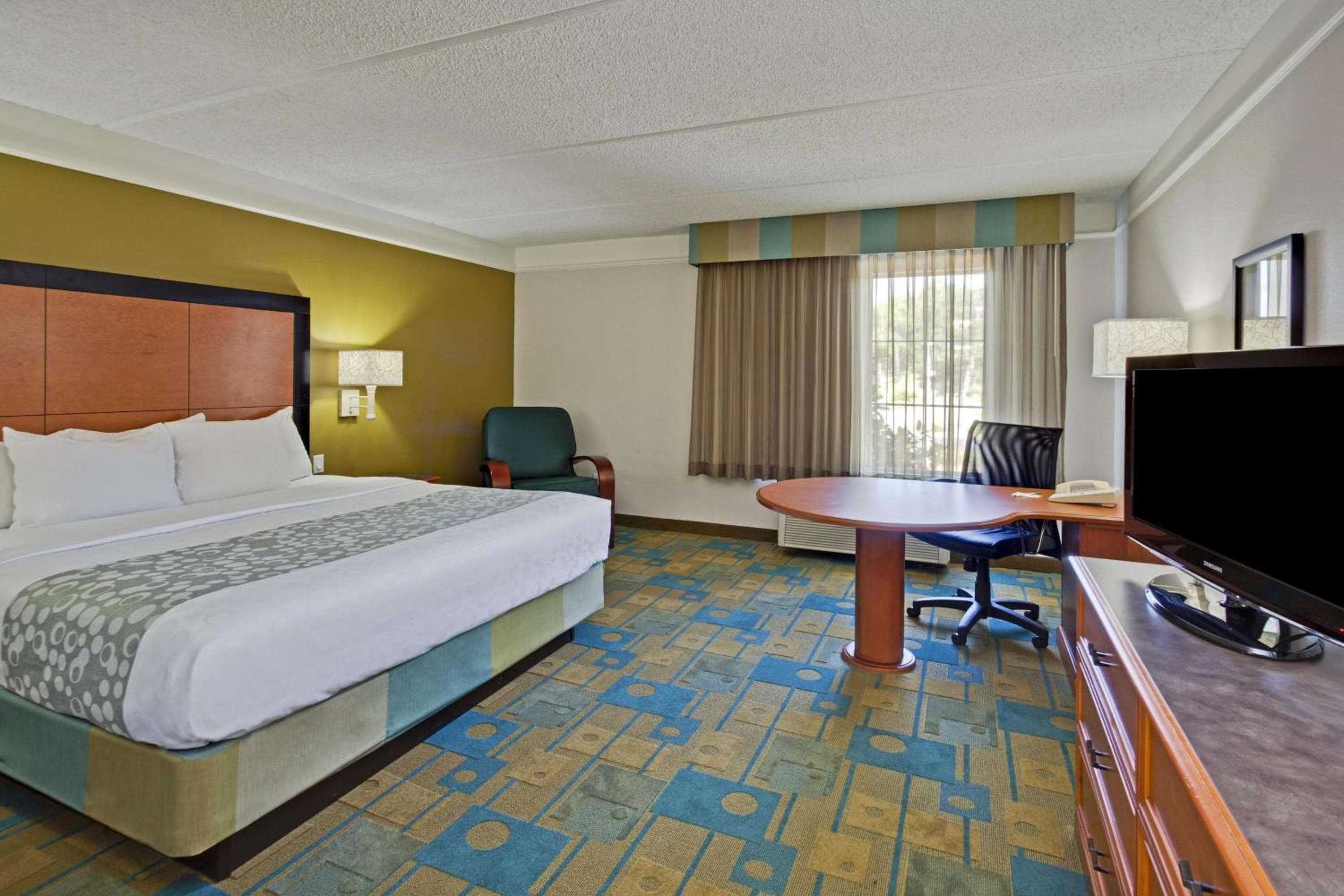 La Quinta Inn & Suites by Wyndham Ft. Lauderdale Airport