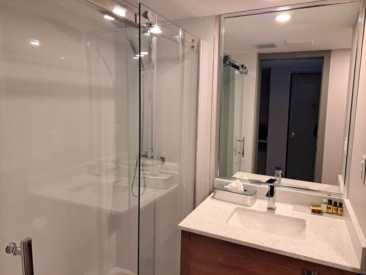 Best Western Plus Vancouver Airport Hotel