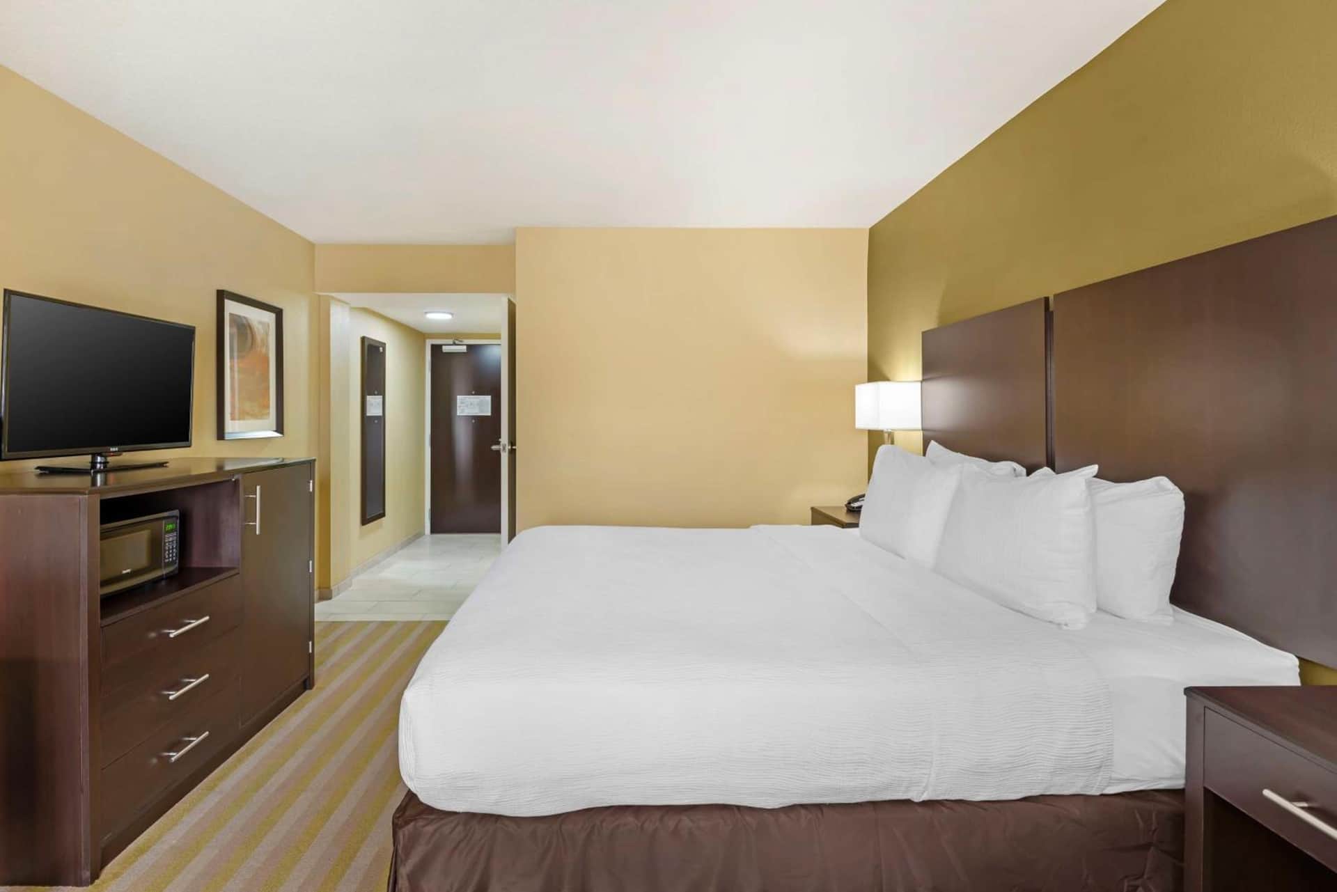 Best Western Plus Thornburg Inn & Suites