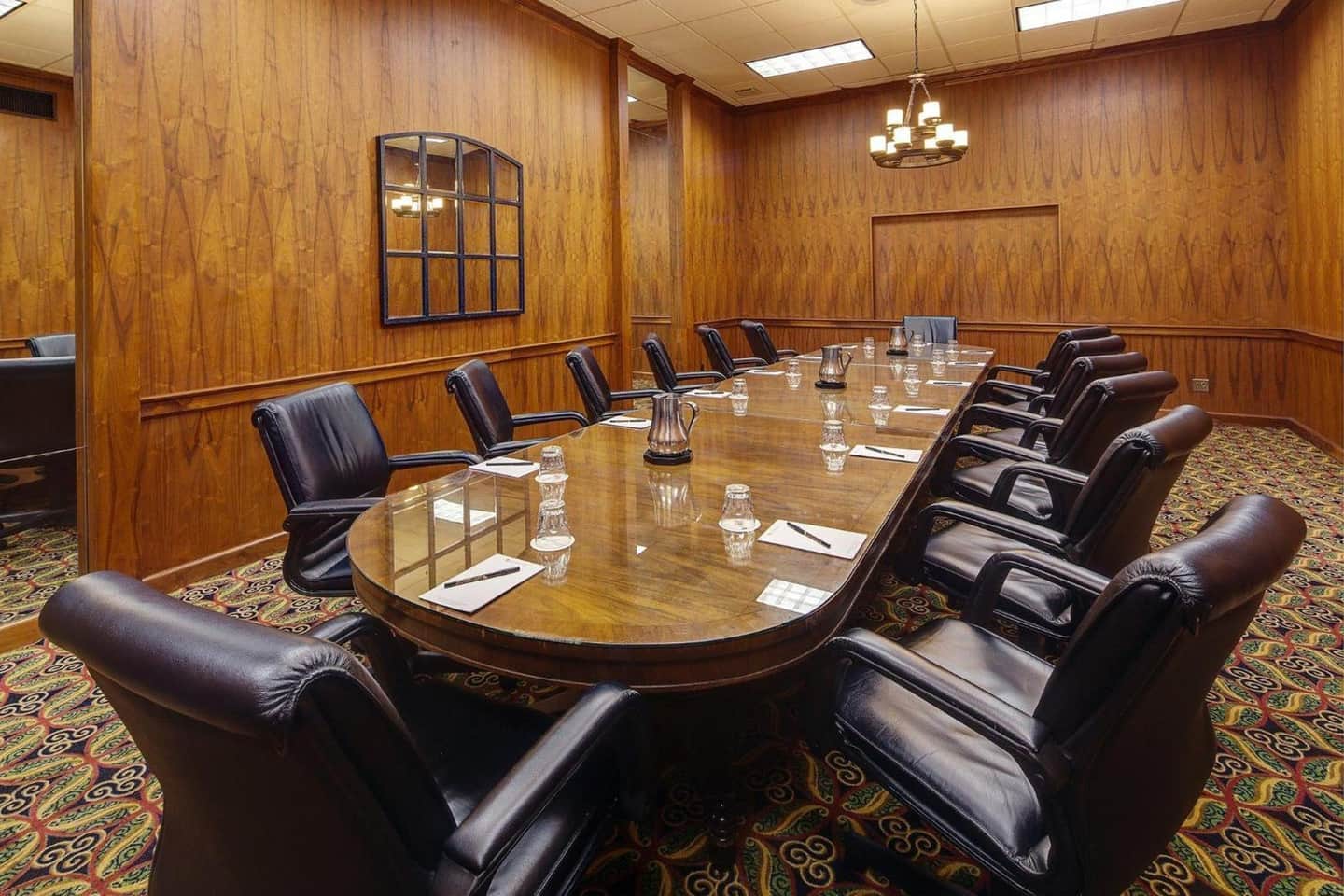 Whispering woods hotel and conference center