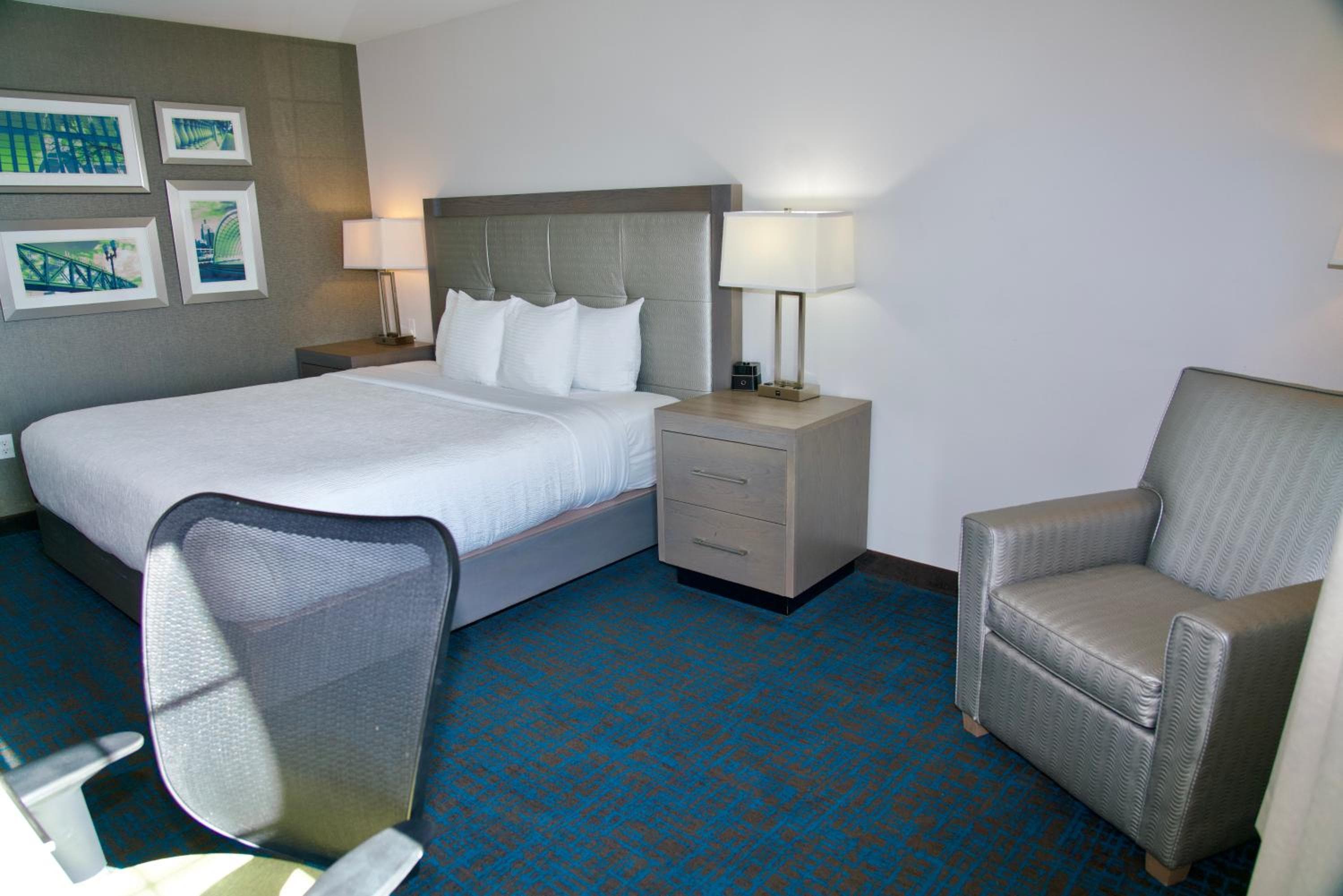 La Quinta Inn & Suites by Wyndham St. Paul-Woodbury
