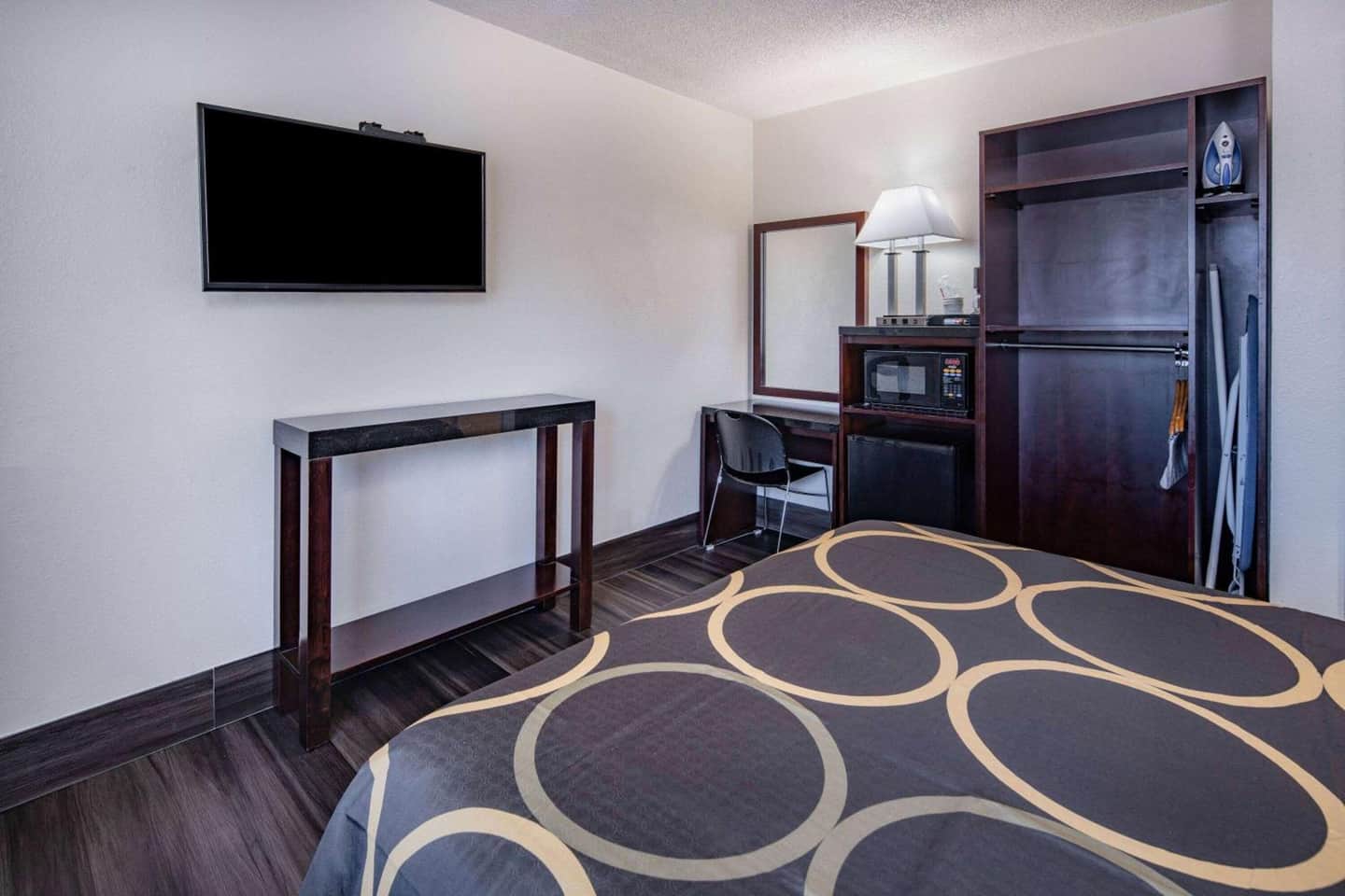 Super 8 by Wyndham San Diego Hotel Circle