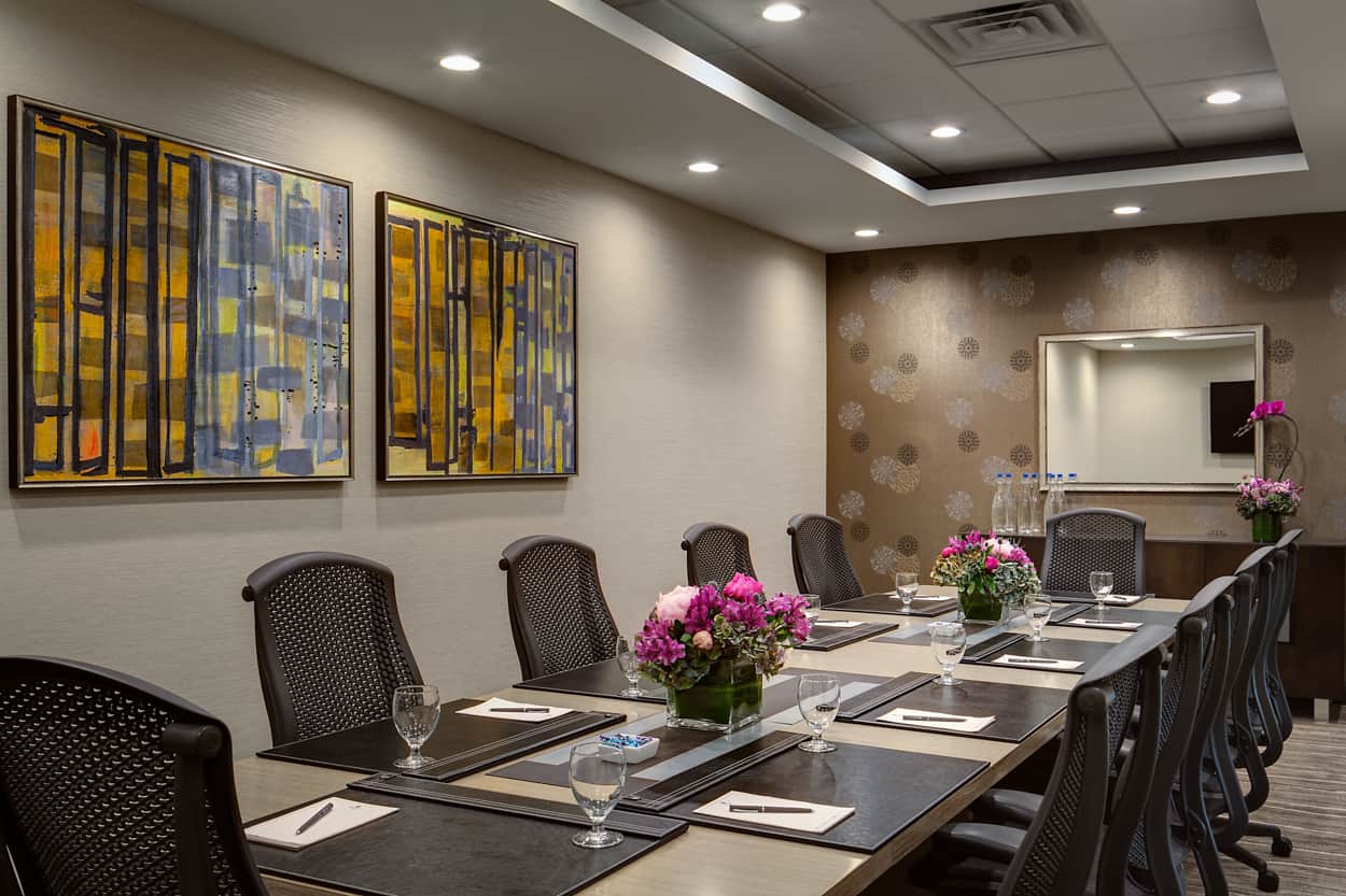 Embassy Suites by Hilton Dallas Love Field