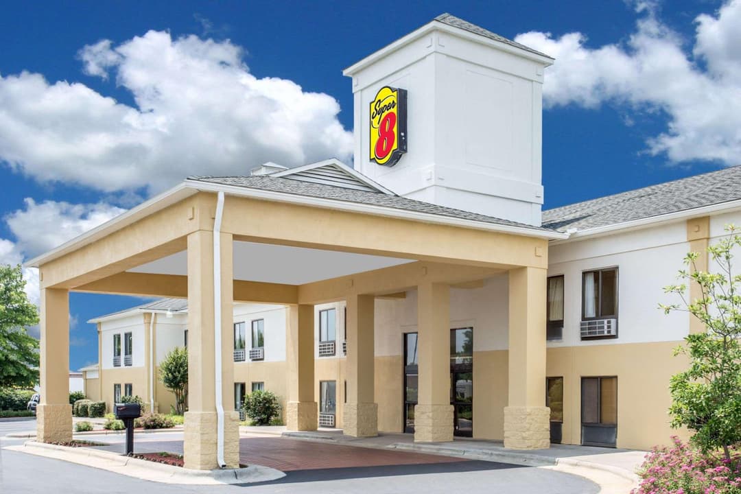 Super 8 by Wyndham Clemmons/Winston-Salem Area I-40