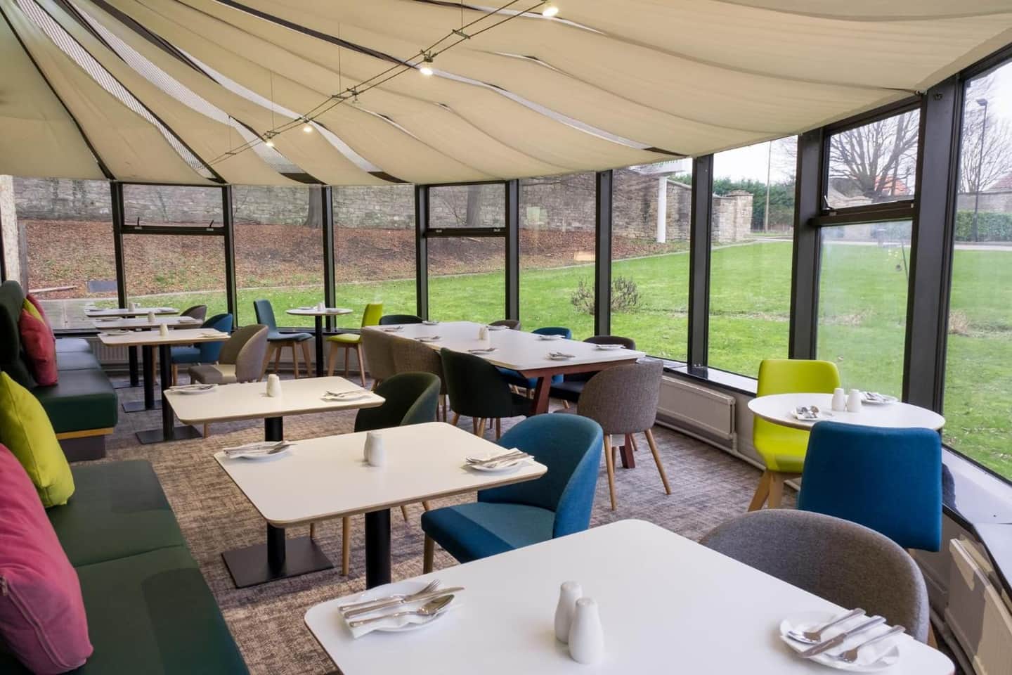 Holiday Inn Doncaster A1 M Jct 36 by IHG