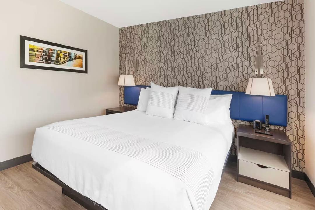 GLō Best Western Mississauga Corporate Centre