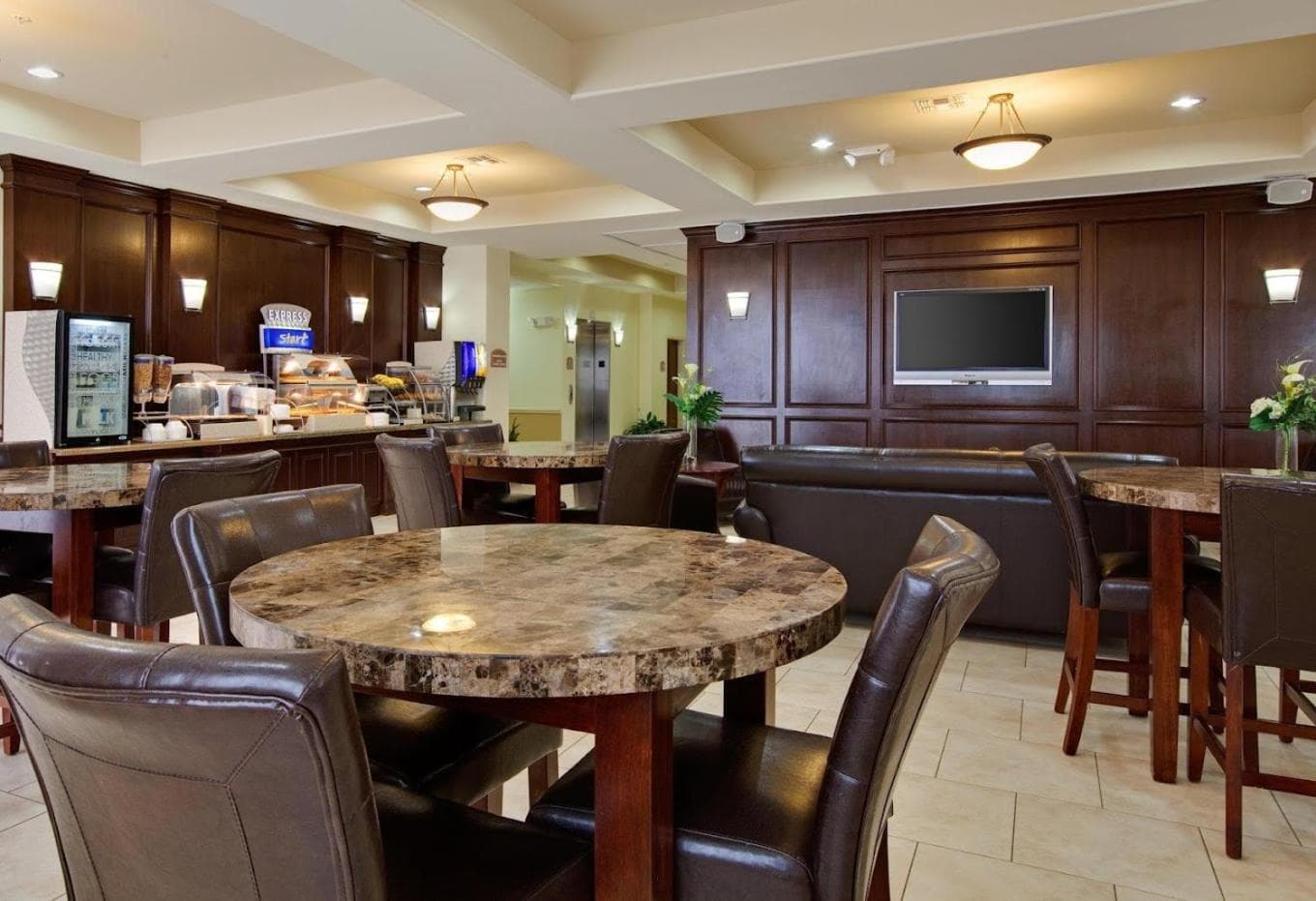 ASPEN GRAND HOTEL LaPorte