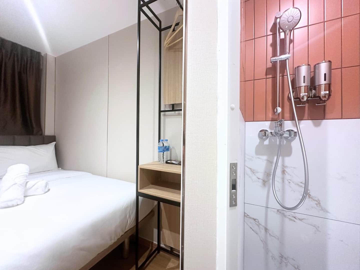 NEST Hotel