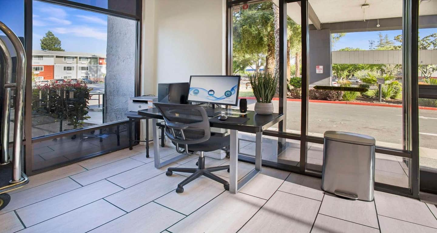 SureStay Plus by Best Western Sacramento North