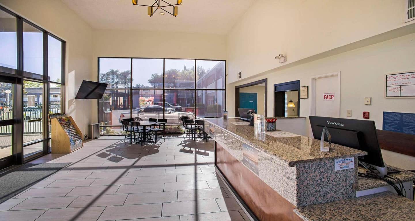 SureStay Plus by Best Western Sacramento North