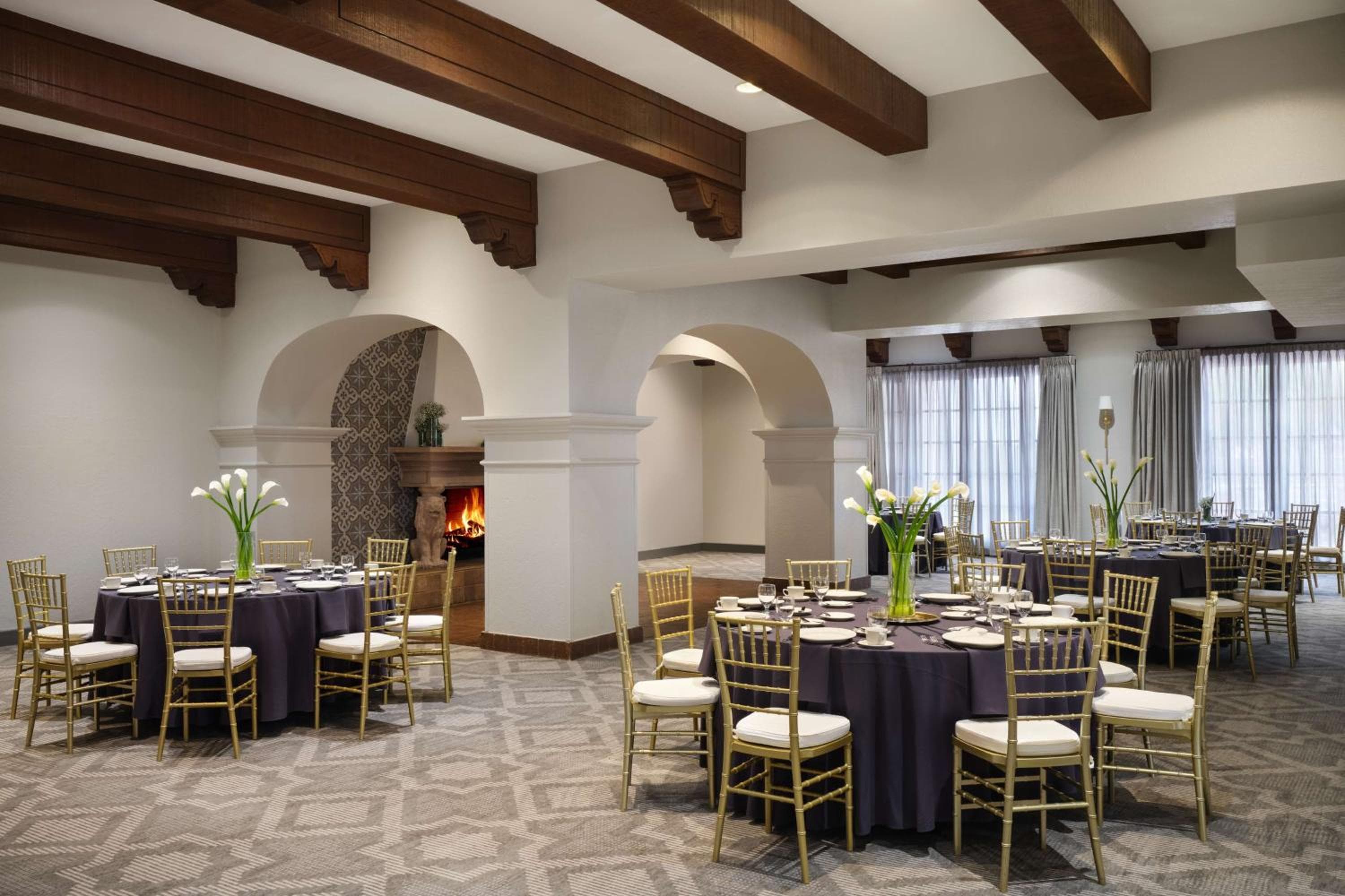 DoubleTree by Hilton Hotel Austin