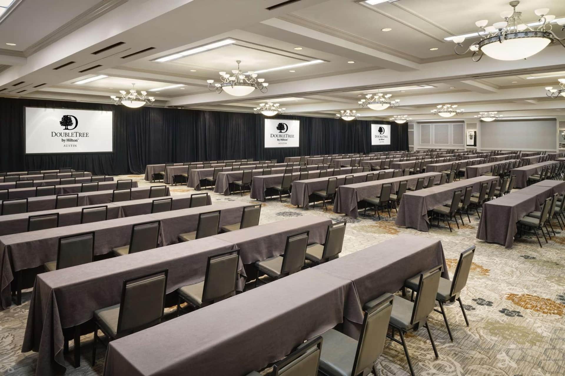 DoubleTree by Hilton Hotel Austin