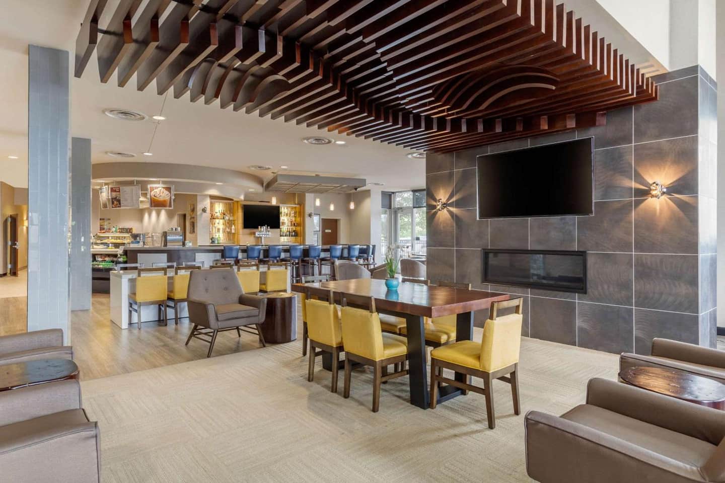 Cambria Hotel Denver International Airport