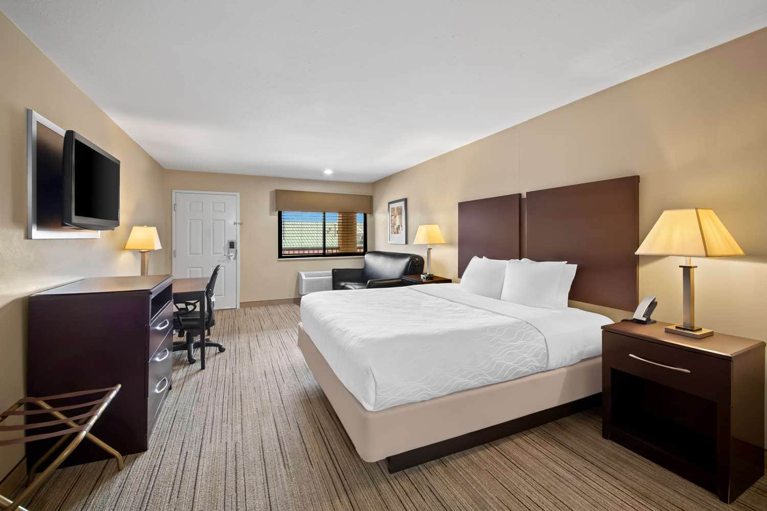 Best Western Cedar Inn