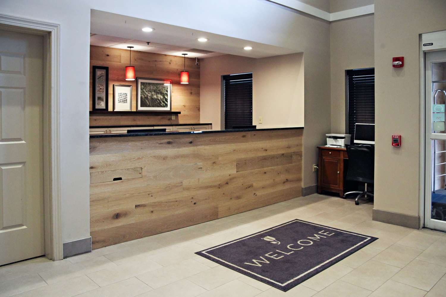 Country Inn & Suites by Radisson, Frackville (Pottsville), PA