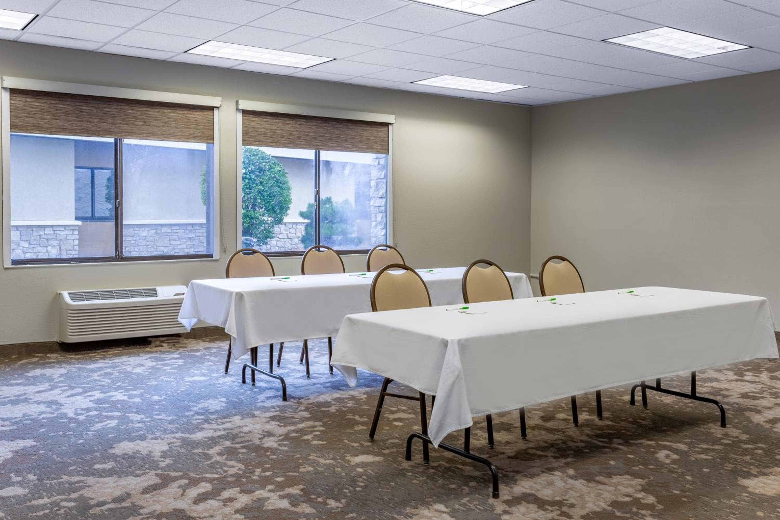 Holiday Inn Rockford by IHG