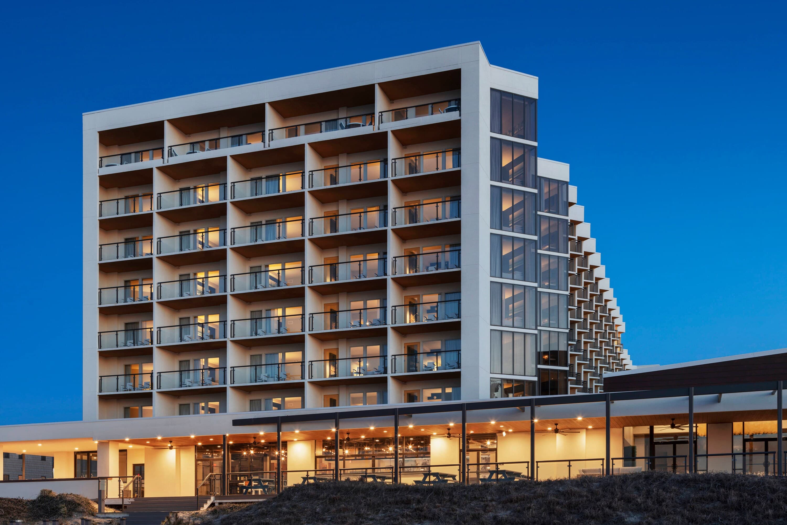 Delta Hotels by Marriott Virginia Beach Waterfront Suites
