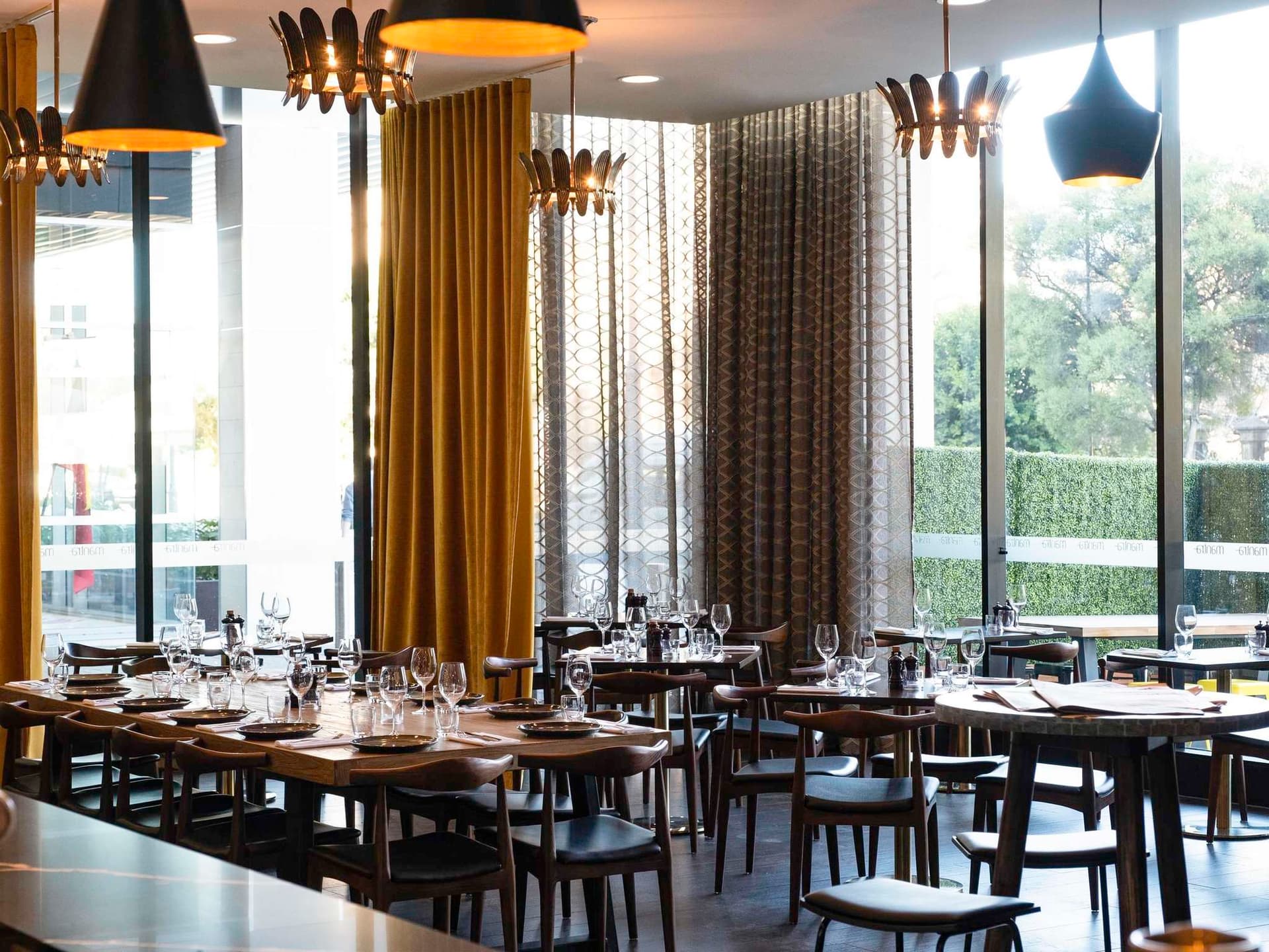 Mantra Albury