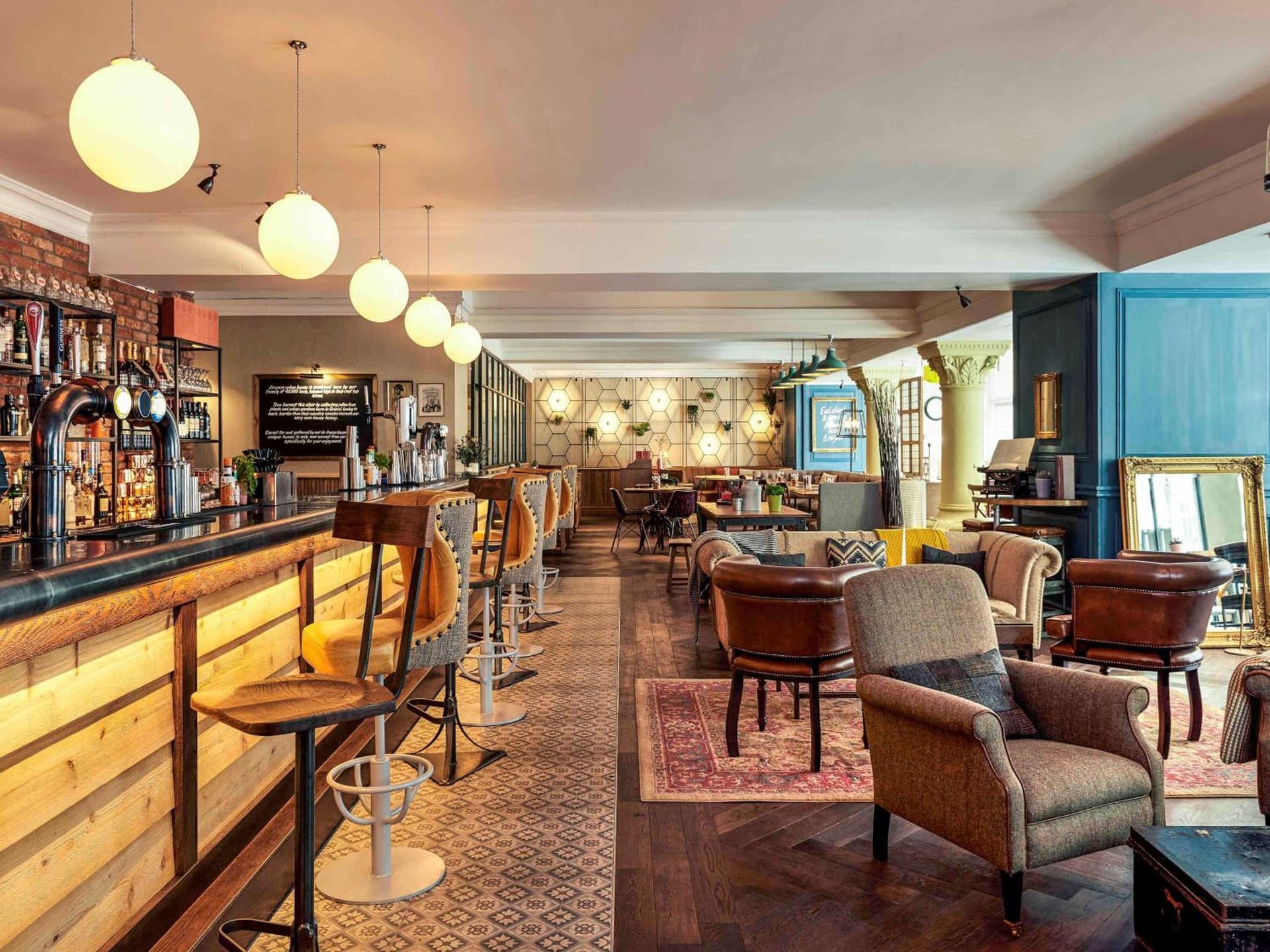Bristol Grand Hotel By Sunday