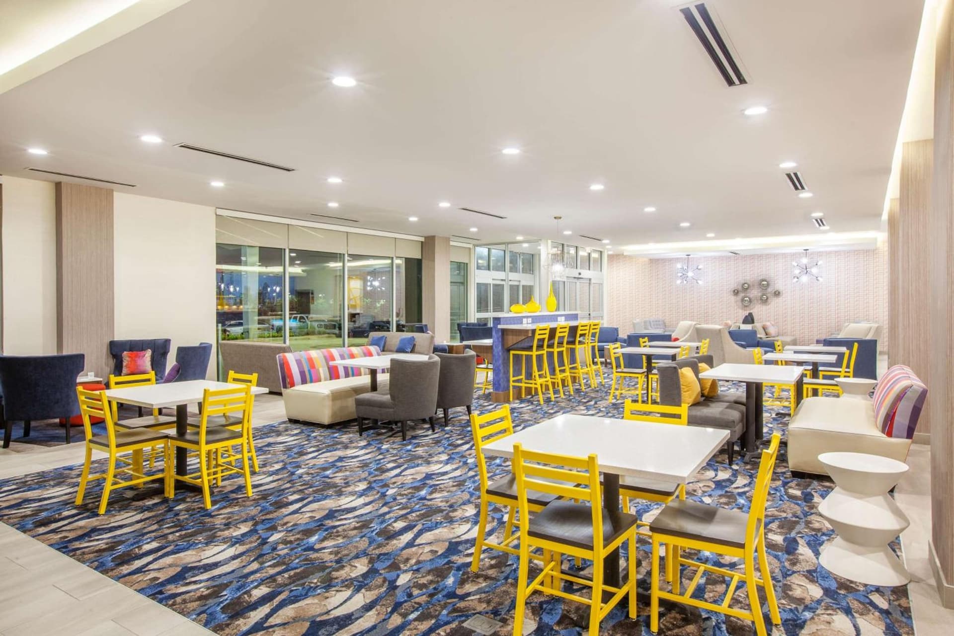 La Quinta Inn & Suites by Wyndham Dallas Duncanville