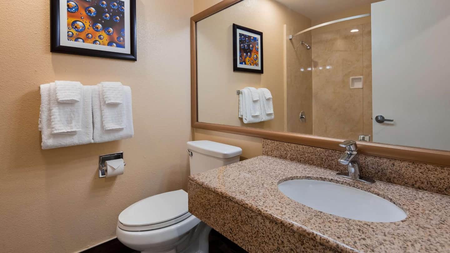 Best Western Plus Heritage Inn