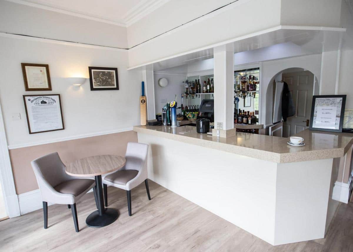 Corner House Hotel Gatwick